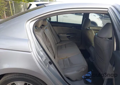 2008 Honda Accord 2.4 Ex-L из США, поврежденный, VIN 1HGCP26828A133335